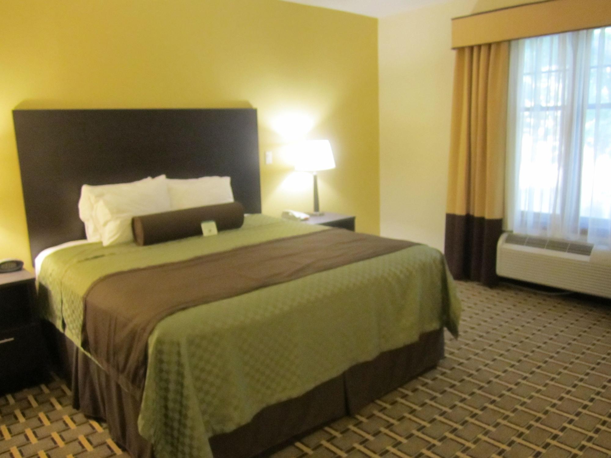 Best Western Plus The Inn & Suites At The Falls Poughkeepsie Exteriér fotografie