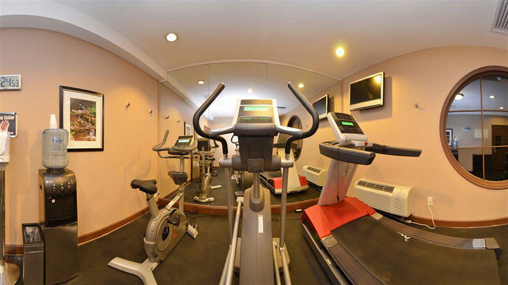 Best Western Plus The Inn & Suites At The Falls Poughkeepsie Exteriér fotografie